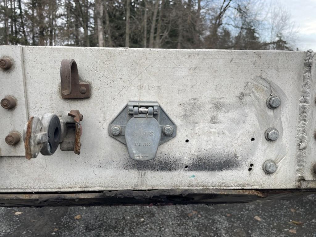 1996 Wilson CF-900 48' Tri-Axle Flatbed Trailer