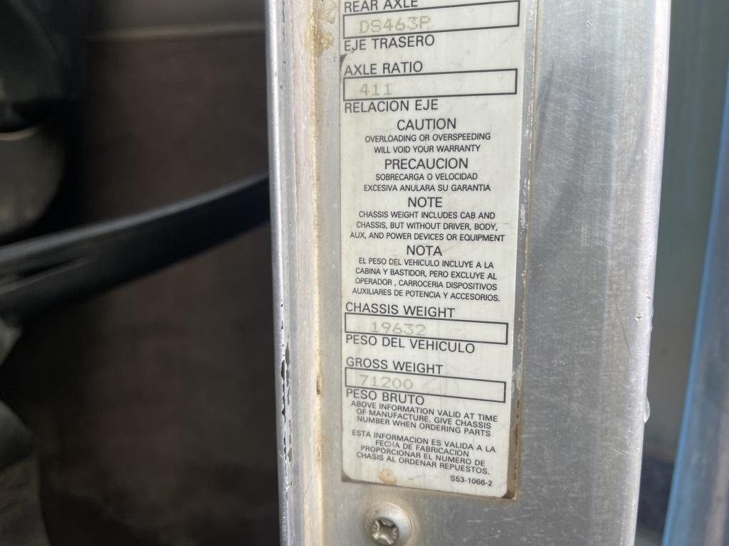 2004 Kenworth T800 Tri-Axle Log Truck