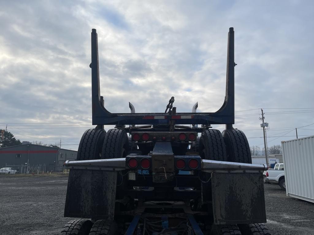 2004 Kenworth T800 Tri-Axle Log Truck