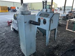 Universal Sand Blasting Cabinet