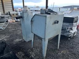 Universal Sand Blasting Cabinet