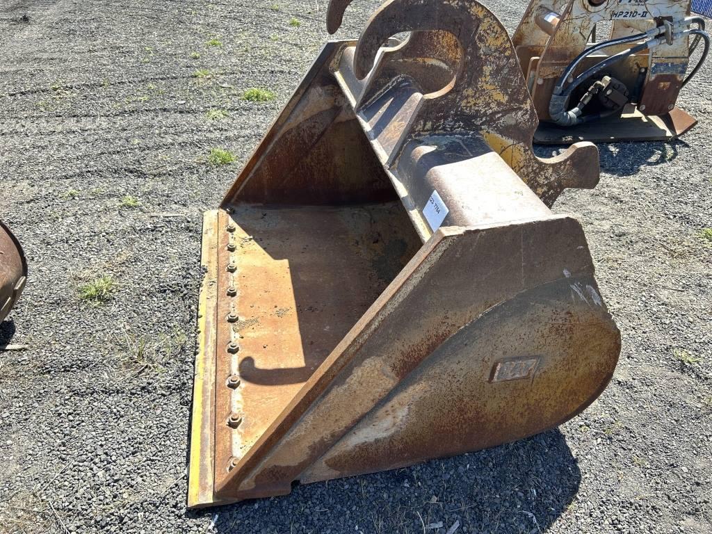 Caterpillar 60" Muck Bucket