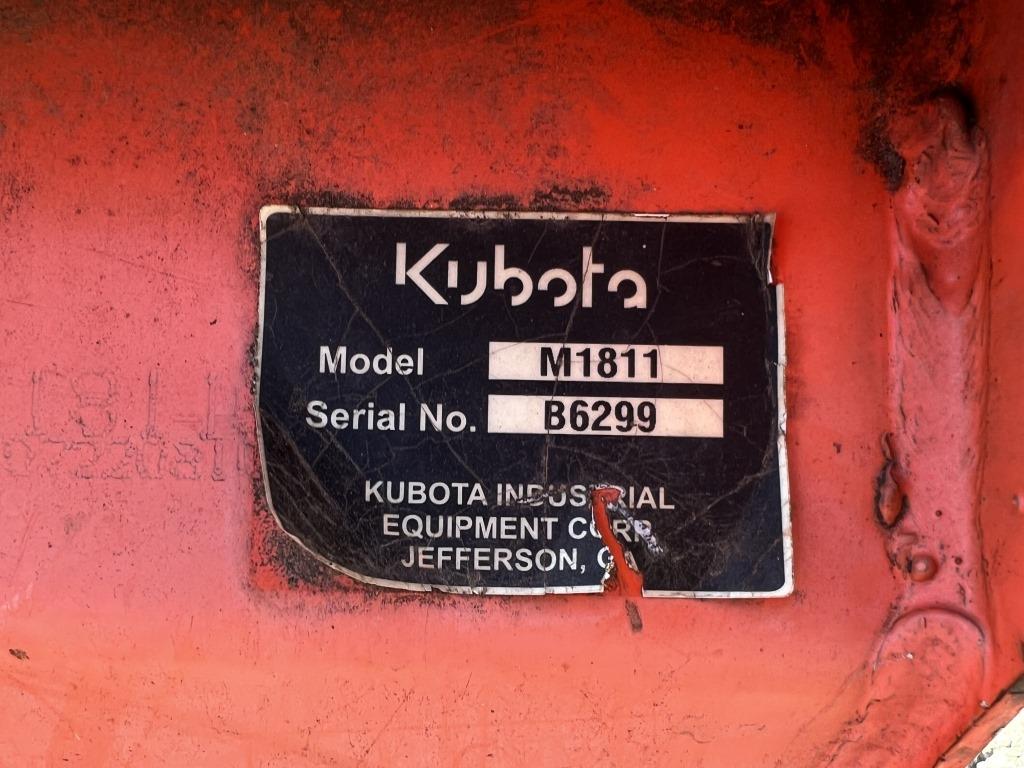 2008 Kubota M6040D Ag Tractor