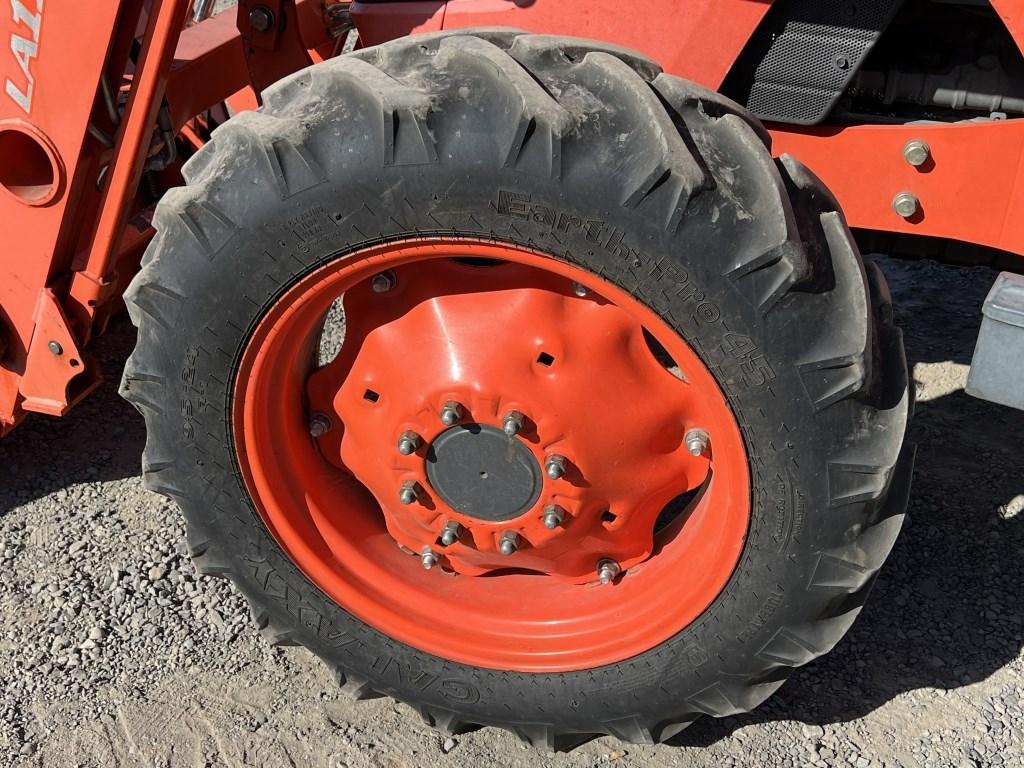 2008 Kubota M6040D Ag Tractor