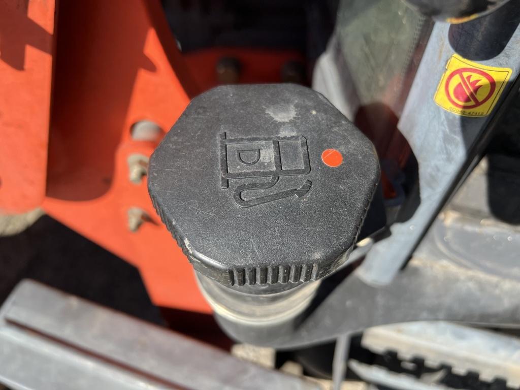 2008 Kubota M6040D Ag Tractor