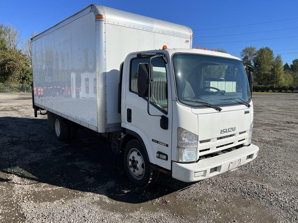 2009 Isuzu NQR Box Truck