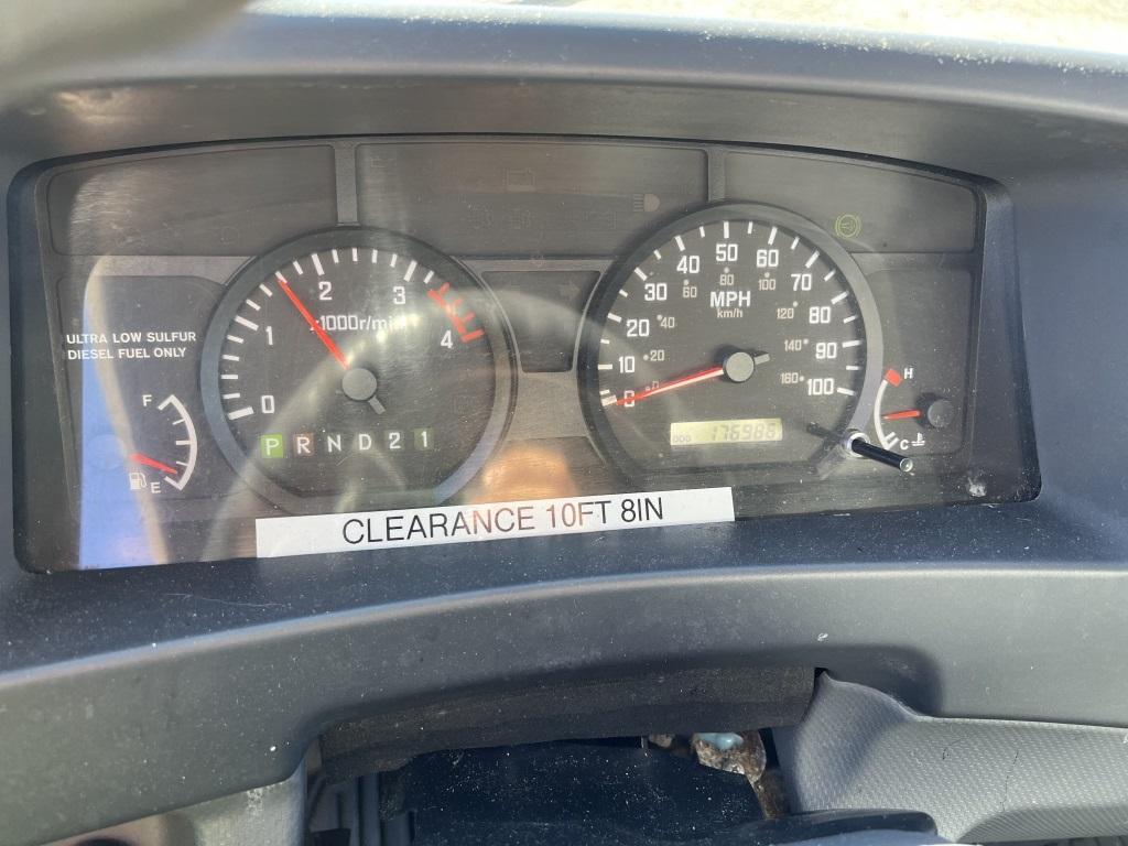 2009 Isuzu NQR Box Truck