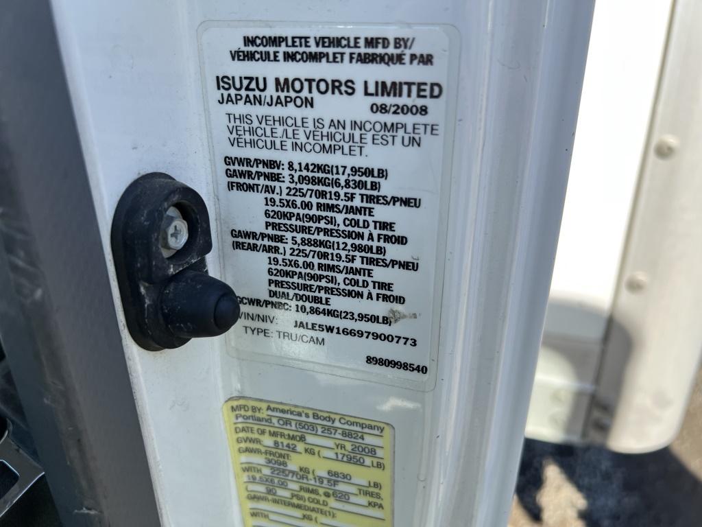 2009 Isuzu NQR Box Truck
