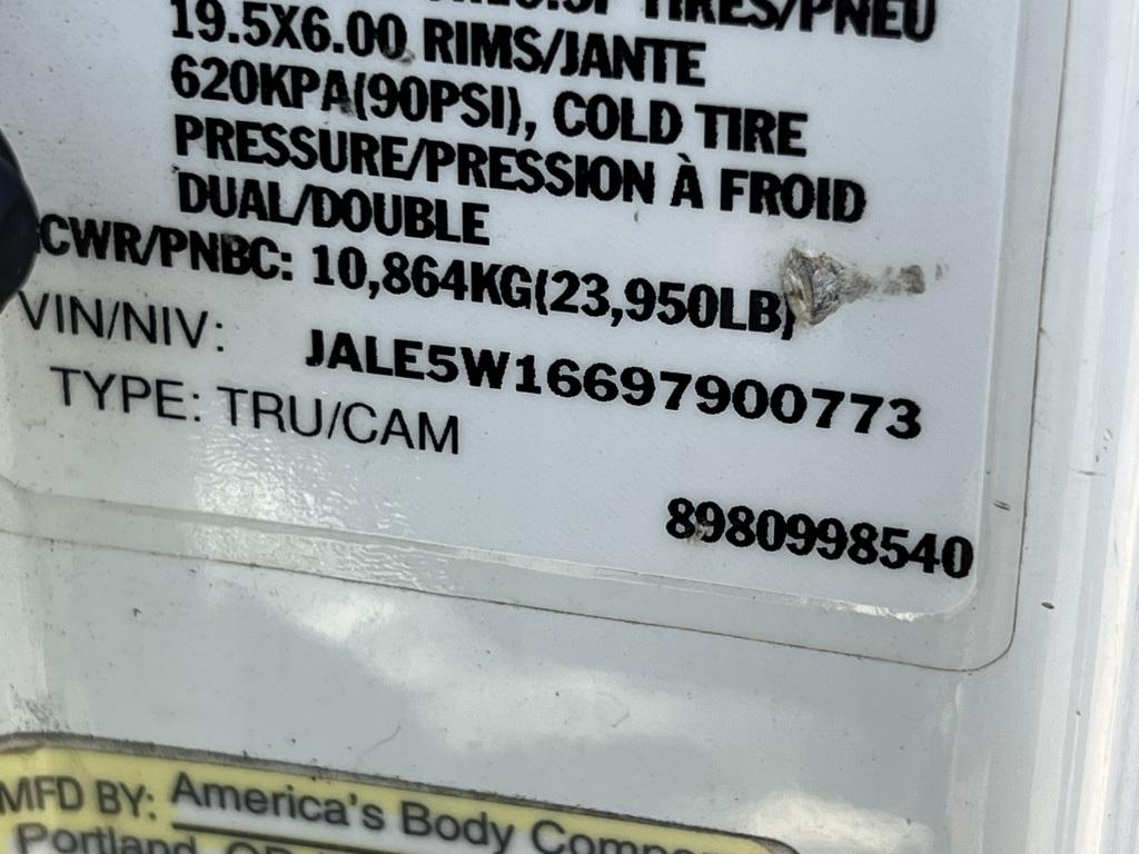 2009 Isuzu NQR Box Truck