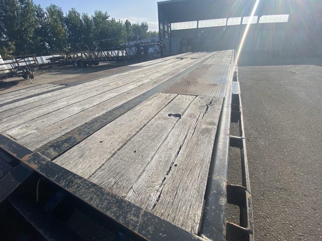 2015 PJ T/A Gooseneck Equipment Trailer