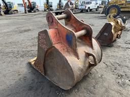 36" Dig Bucket w/Cutting Edge