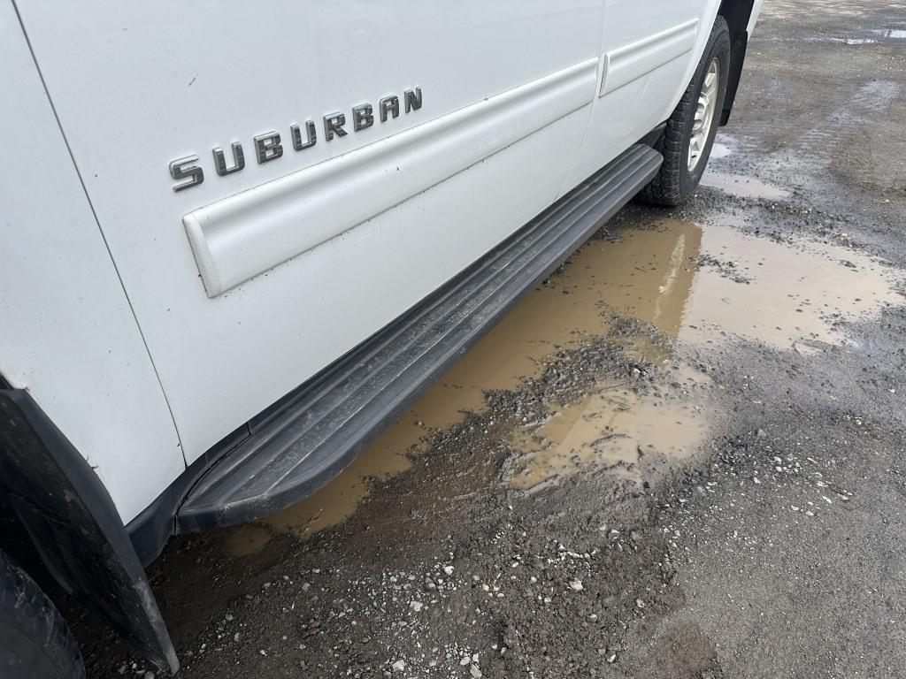 2011 Chevrolet Suburban LT 4x4 SUV