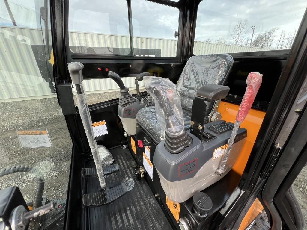 2023 AGT NT30 Mini Hydraulic Excavator