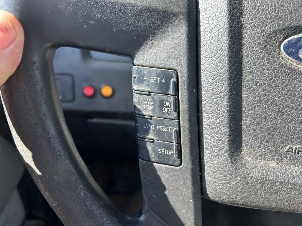 2014 Ford F150 Extra Cab XL 4X4 Pickup