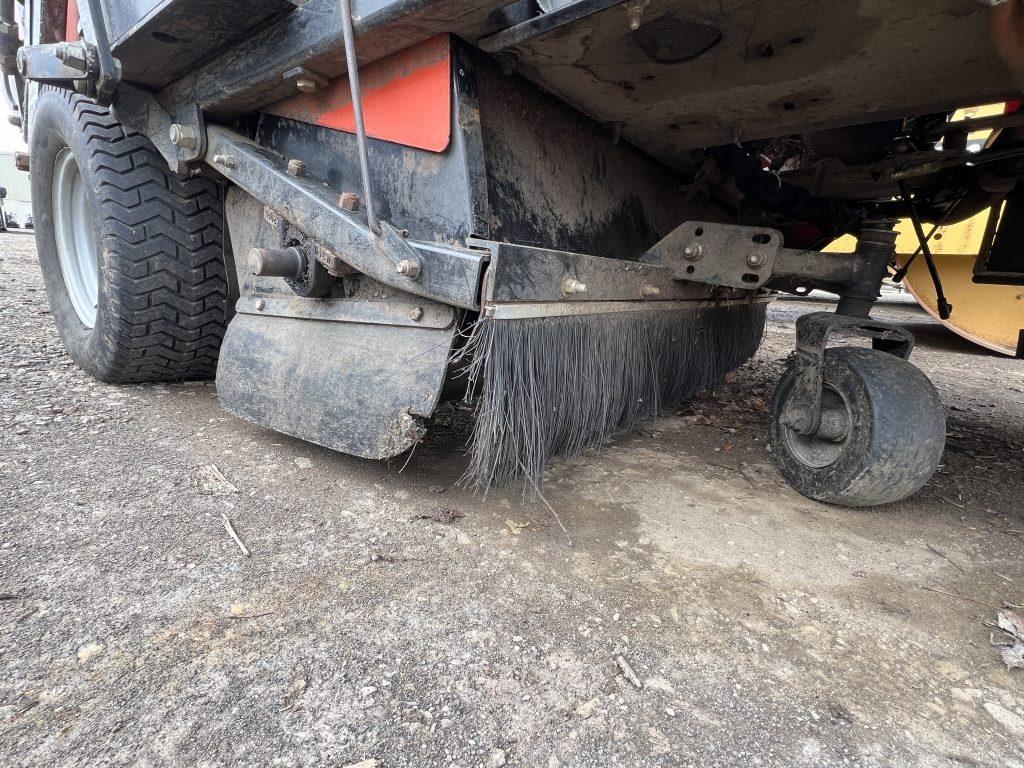 2008 Smithco Sweepstar V60 Golf Course Sweeper
