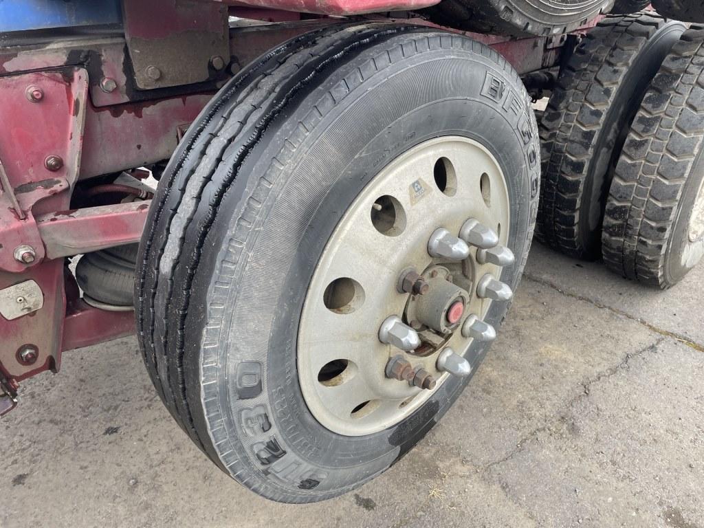 2020 Kenworth T800 Tri-Axle Log Truck