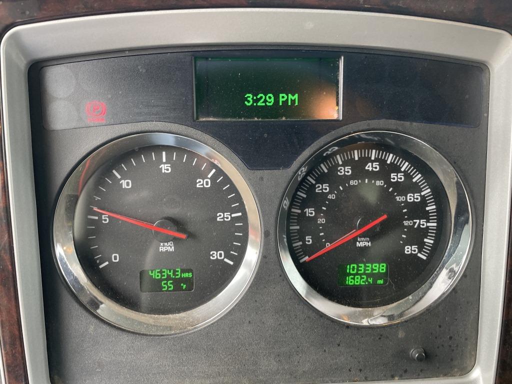 2020 Kenworth T800 Tri-Axle Log Truck