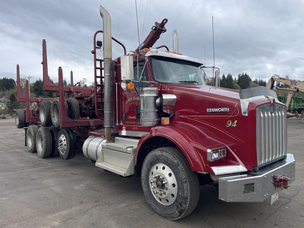 2020 Kenworth T800 Tri-Axle Log Truck