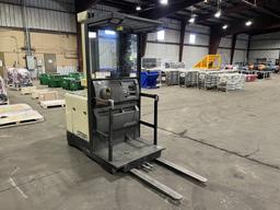 Crown SP3000 Upright Order Picker Forklift