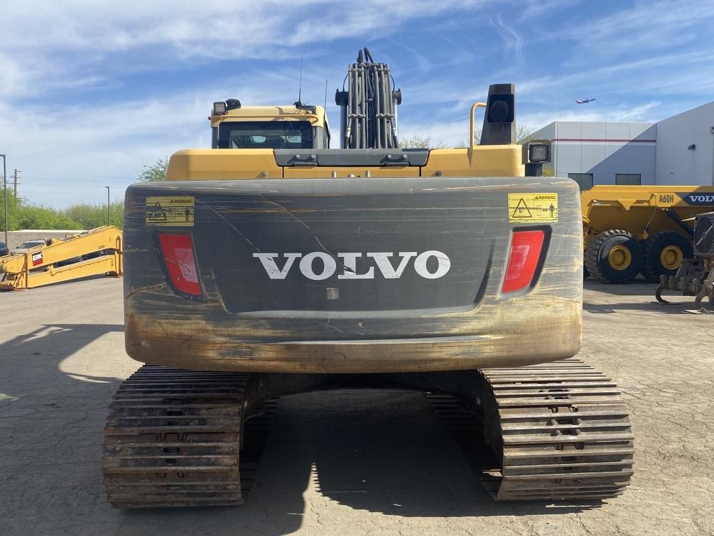 2013 Volvo EC220DL Hydraulic Excavator