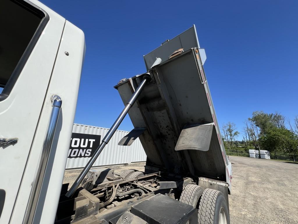 2009 International 7500 S/A Dump Truck