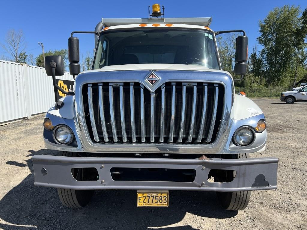 2009 International 7500 S/A Dump Truck