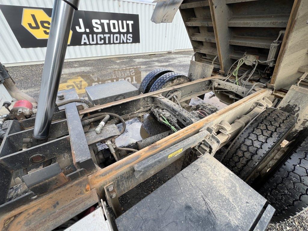 2001 Sterling M7500 Acterra S/A Dump Truck