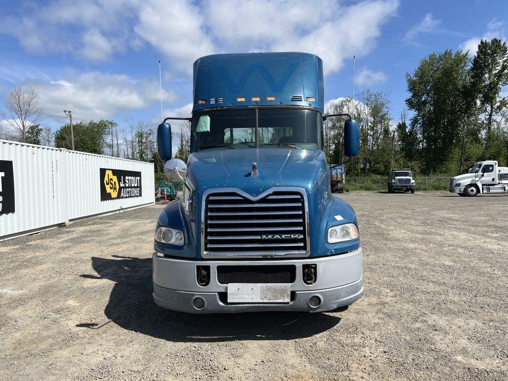 2011 Mack CXU613 T/A Truck Tractor