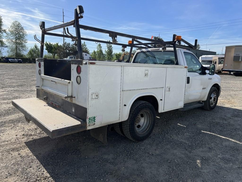 2006 Ford F350 XL SD Utility Truck