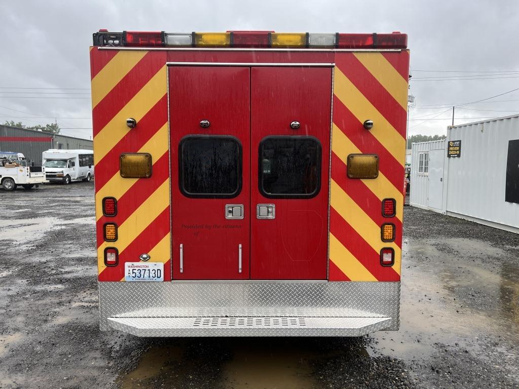 2009 Ford F450 SD Paramedic Ambulance