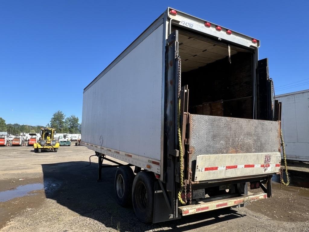 1999 Utility 28' T/A Dry Van Trailer