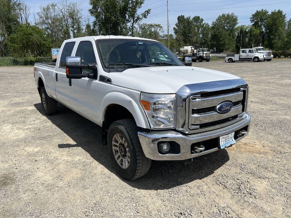 2013 Ford F350 Crew Cab 4x4 Pickup