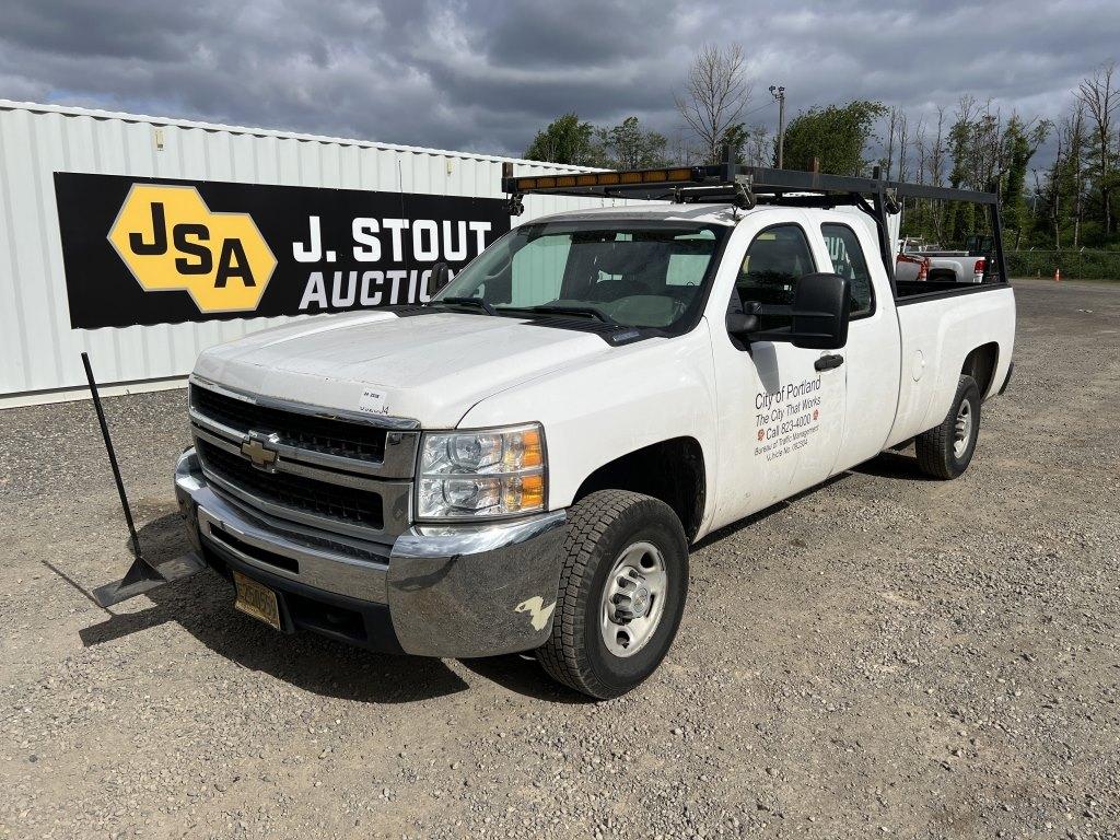 2009 Chevrolet Silverado Extra Cab Pickup