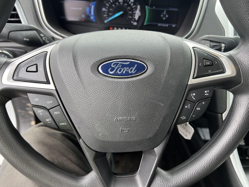 2015 Ford Fusion SE Hybrid Sedan