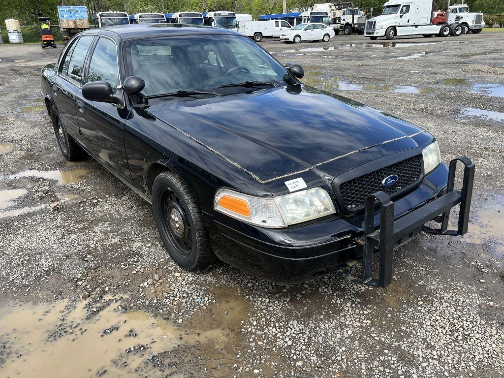 2011 Ford Crown Victoria Sedan