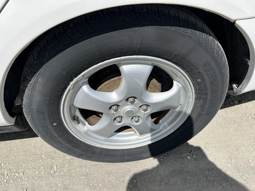 2004 Ford Taurus SE Sedan