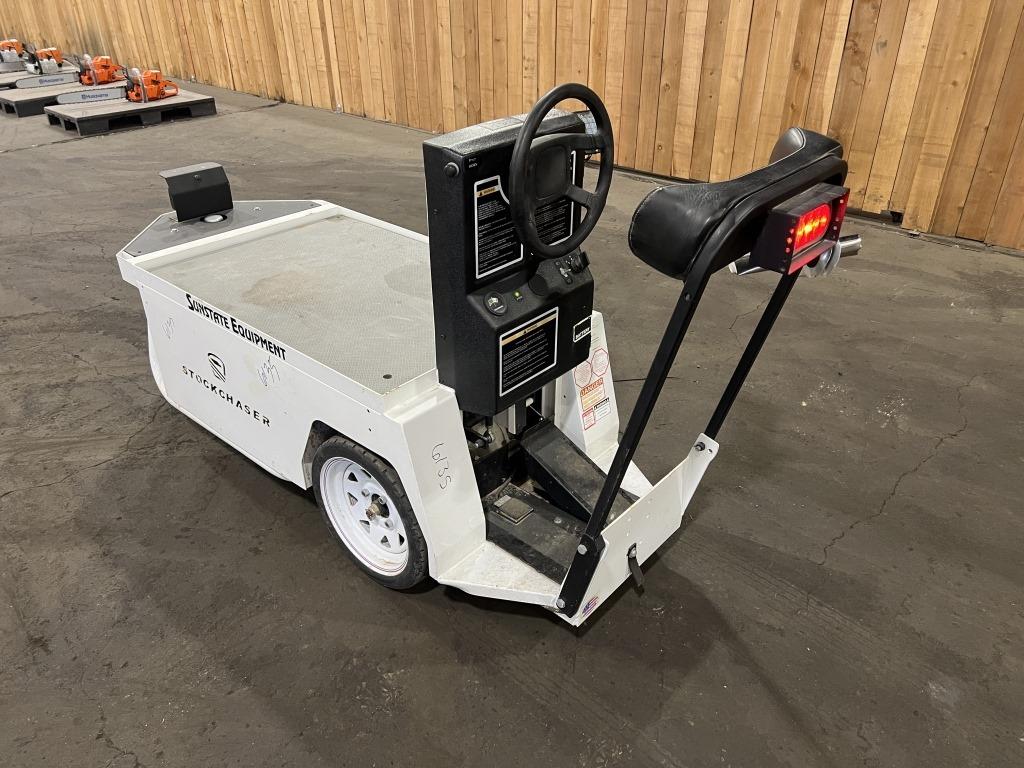 2022 Columbia Stockchaser100 Electric Utility Cart