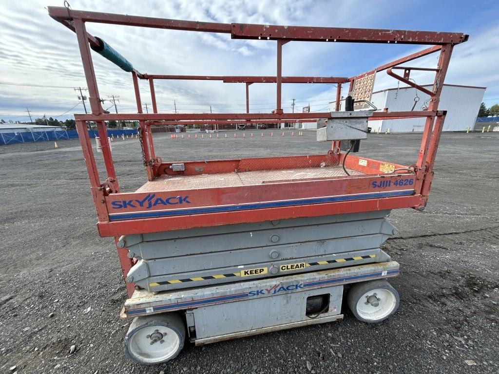 2012 SkyJack SJIII 4626 Scissor Lift