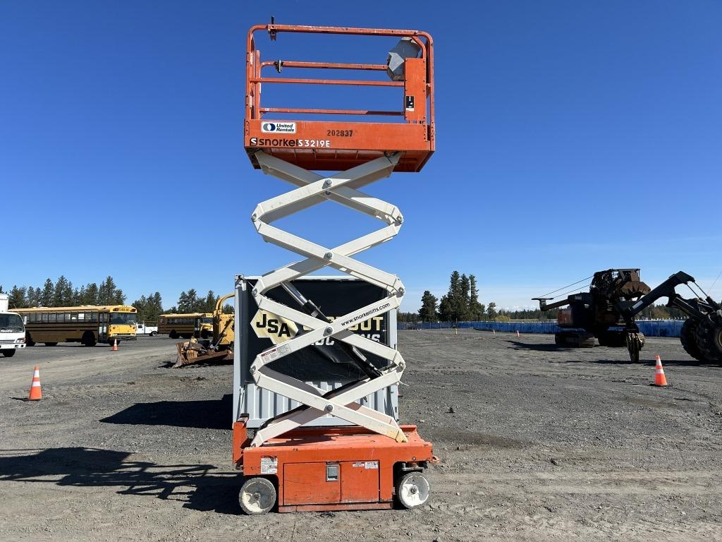 2018 Snorkel S3219E Scissor Lift