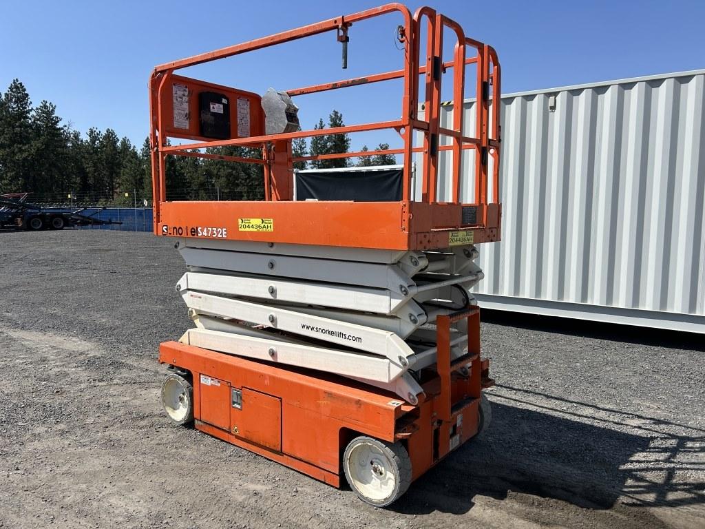 2018 Snorkel S4732E Scissor Lift