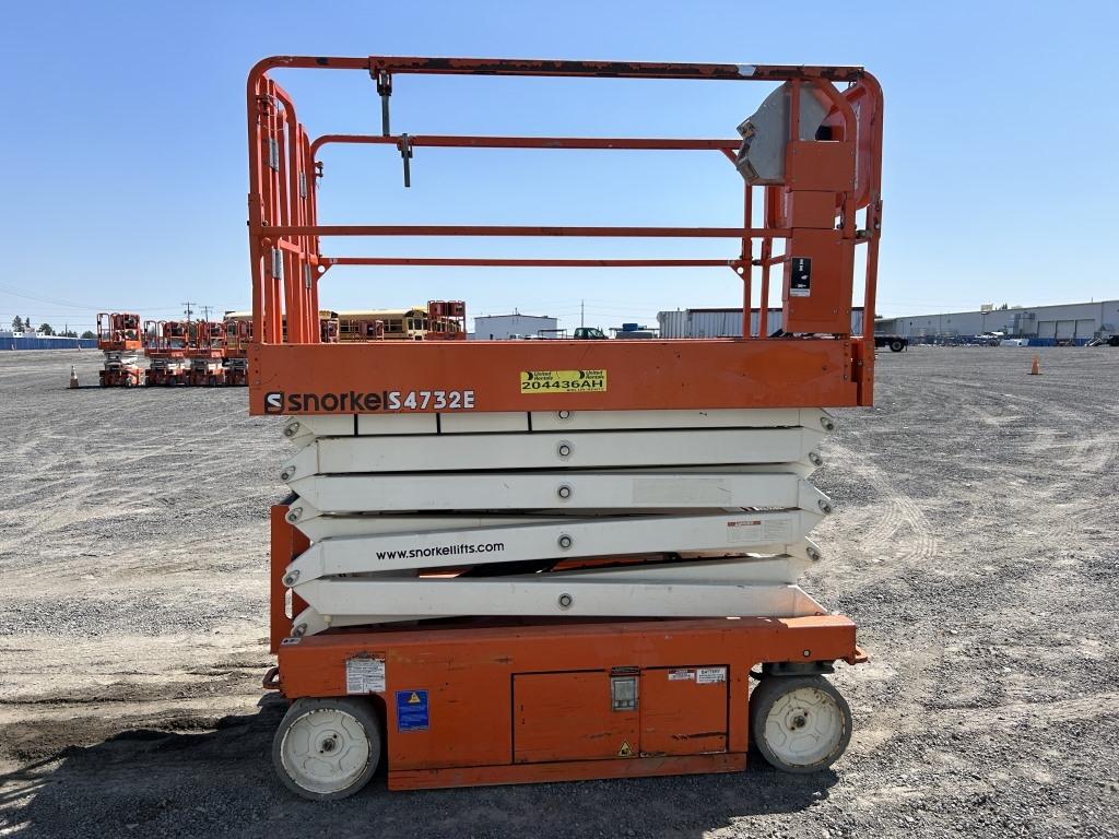 2018 Snorkel S4732E Scissor Lift