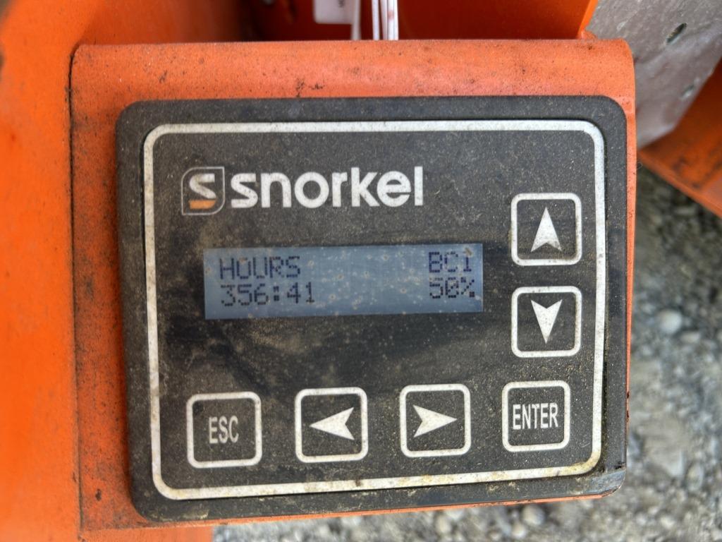 2017 Snorkel S4732E Scissor Lift