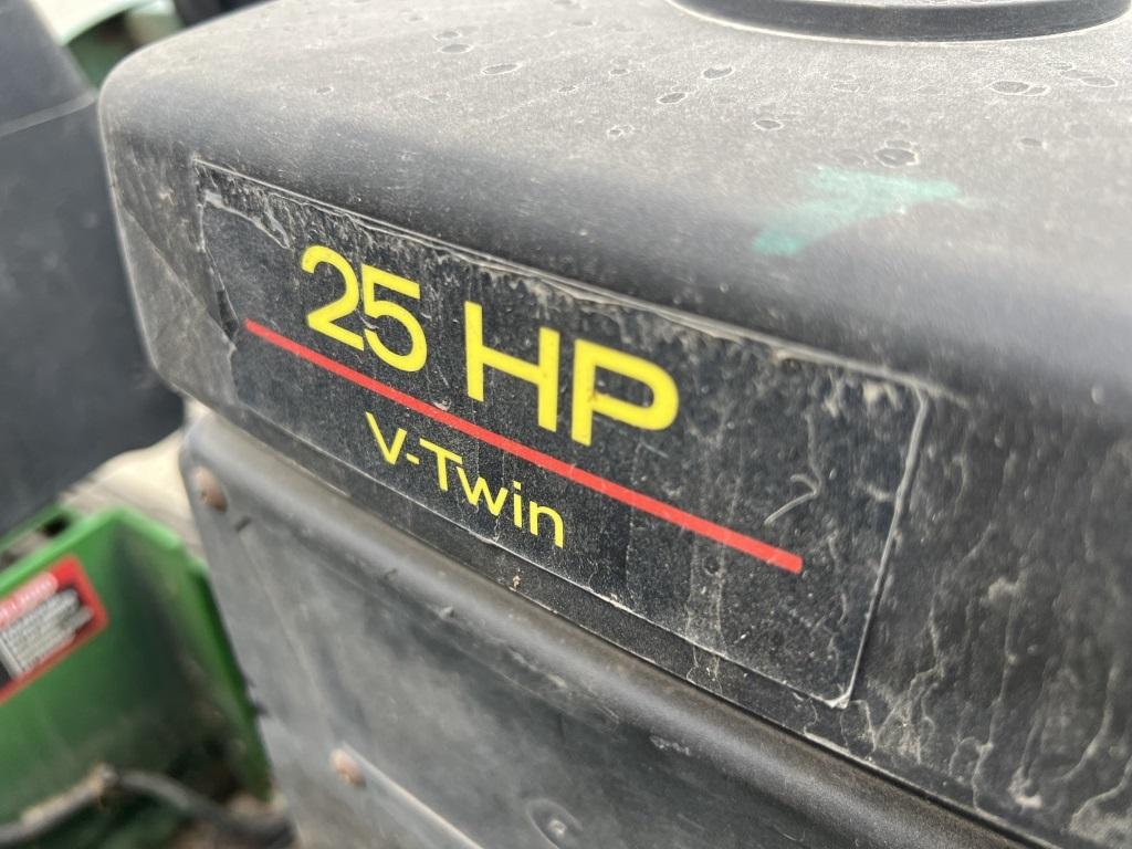 John Deere Z-trak 757 Ride On Mower