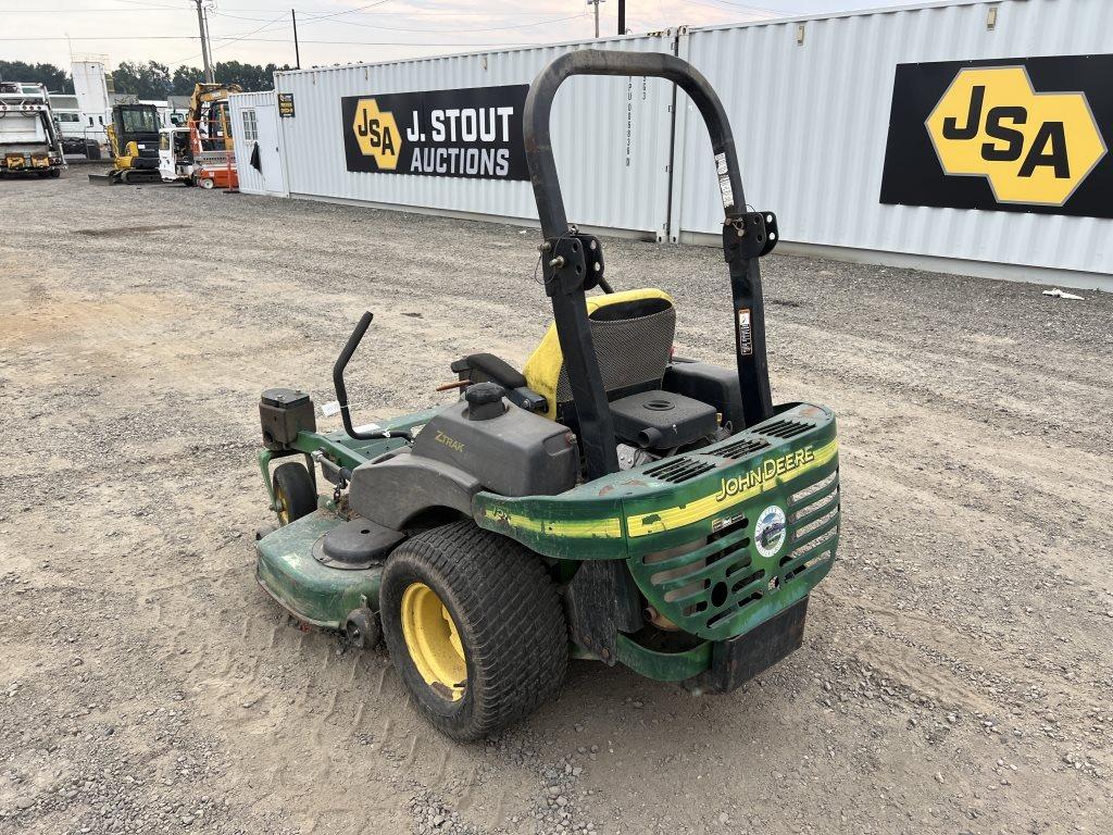 John Deere Z-trak 757 Ride On Mower