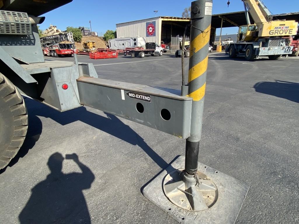 2007 Grove RT600E Rough Terrain Crane