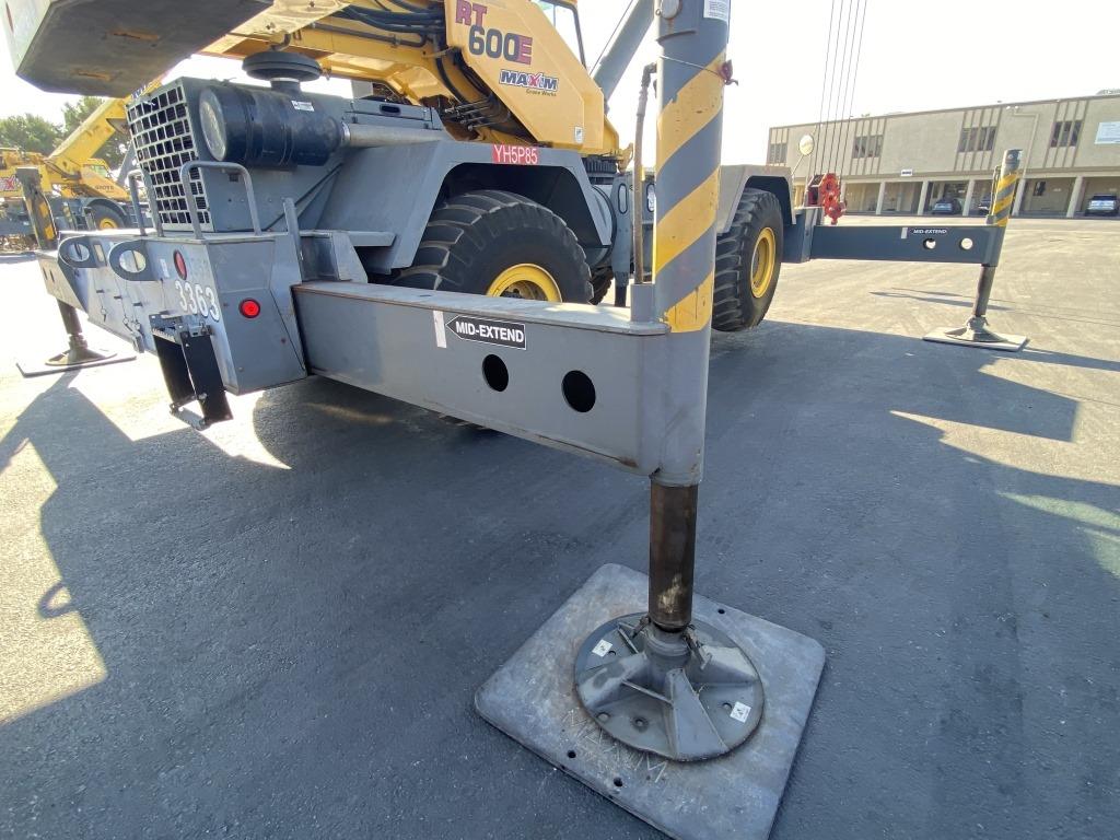 2007 Grove RT600E Rough Terrain Crane