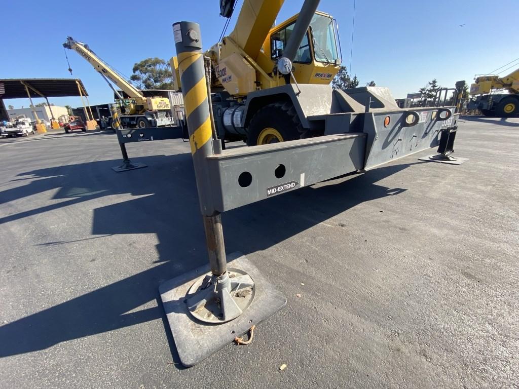 2007 Grove RT600E Rough Terrain Crane