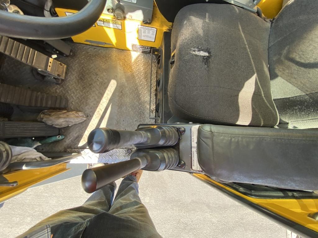 2007 Grove RT600E Rough Terrain Crane