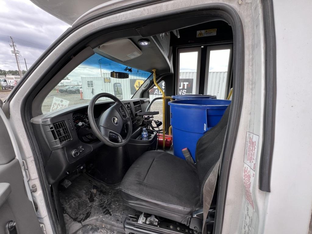 2012 Chevrolet C4500 Paratransit Bus
