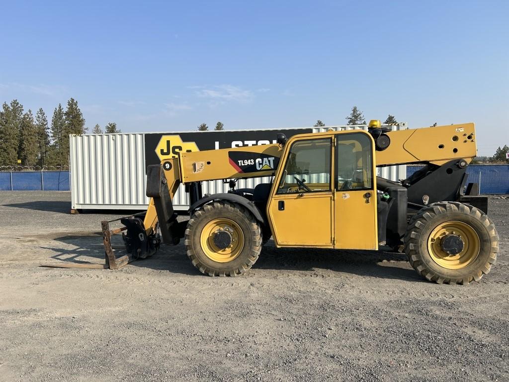2007 Caterpillar TL943 Telescopic Forklift